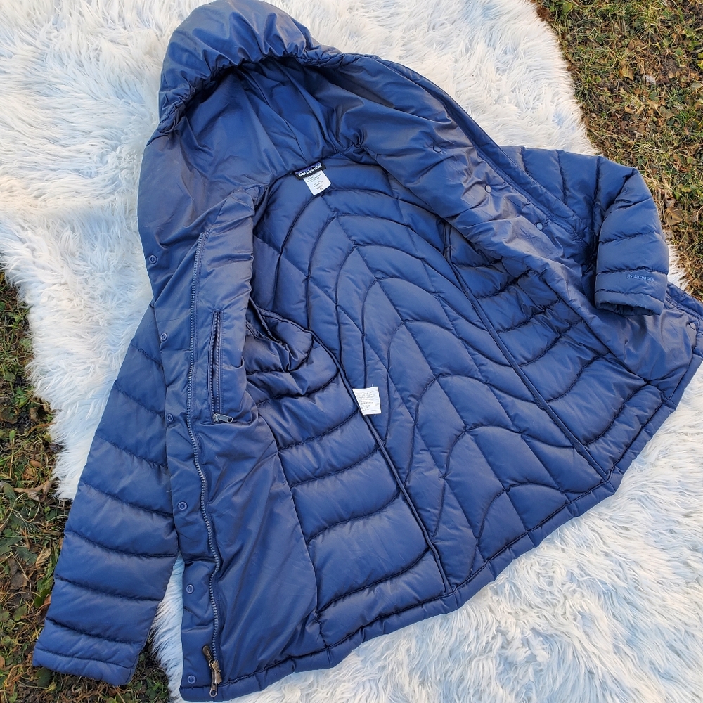 Patagonia navy blue down Coat/Jacket XS
